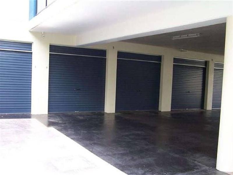 2/12 Landsborough Avenue, Scarborough QLD 4020