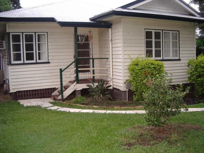 17 Newman Road, Wavell Heights QLD 4012