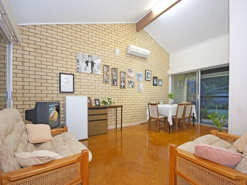 15 Ashley Road, Chermside West QLD 4032