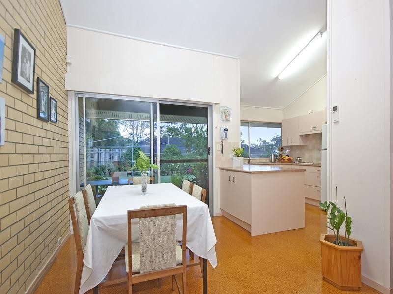 15 Ashley Road, Chermside West QLD 4032