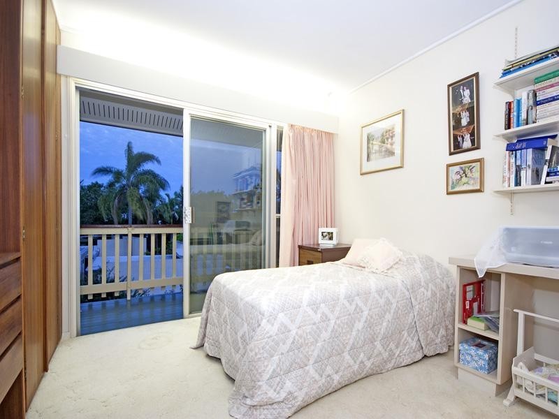 15 Ashley Road, Chermside West QLD 4032
