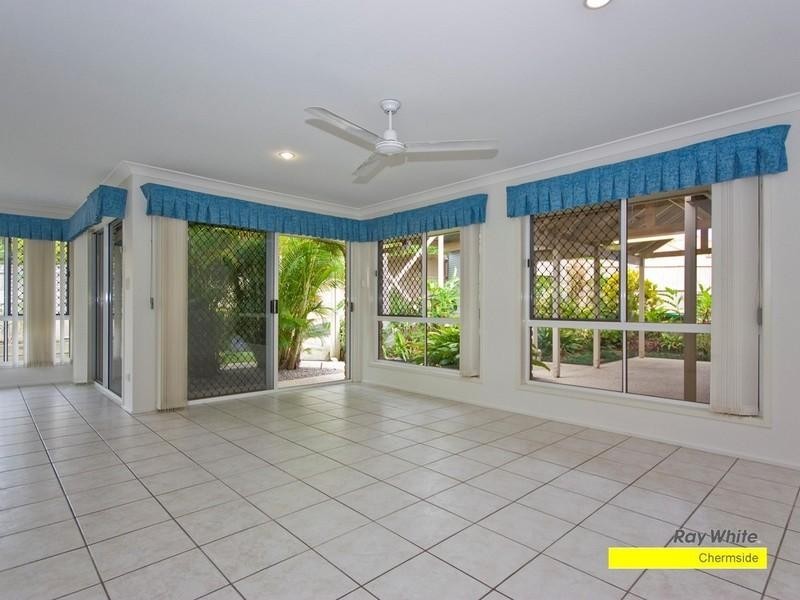 7 Waterford Place, Bridgeman Downs QLD 4035