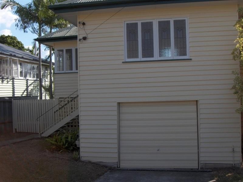 30 Emerald Street, Kedron QLD 4031