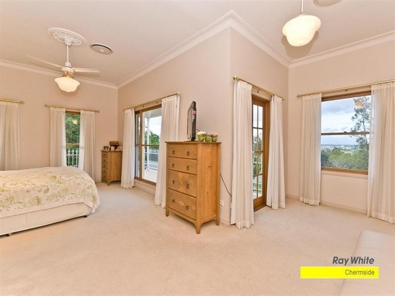 Bridgeman Downs QLD 4035