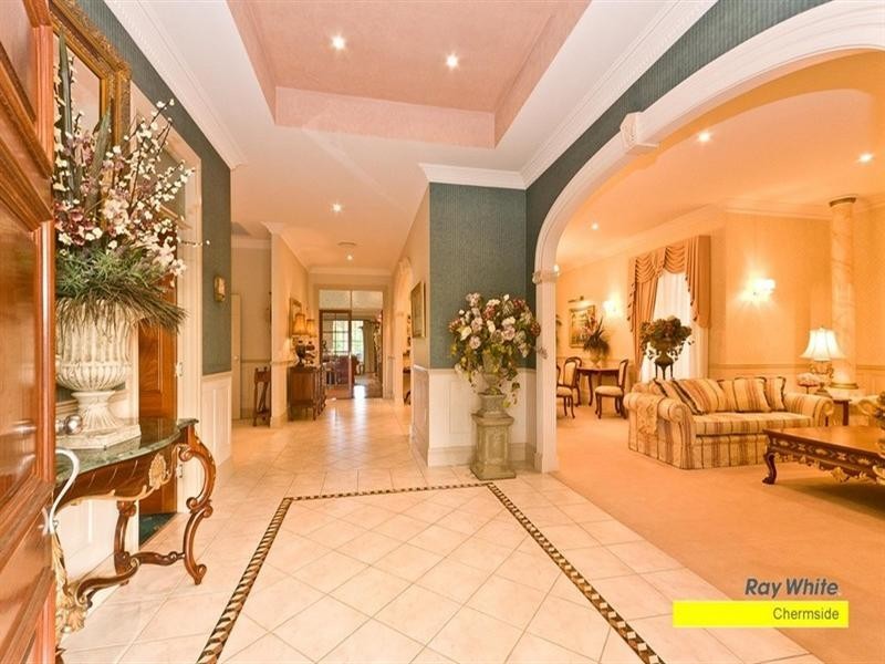 130 Camelot Place, Bridgeman Downs QLD 4035