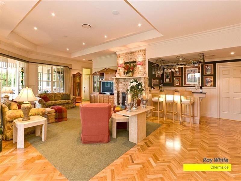 130 Camelot Place, Bridgeman Downs QLD 4035