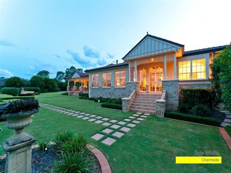 130 Camelot Place, Bridgeman Downs QLD 4035