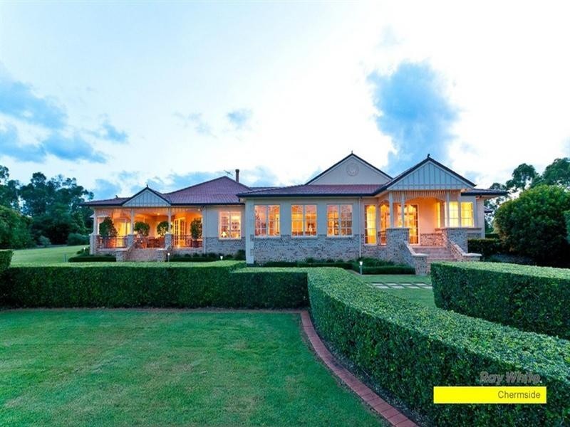 130 Camelot Place, Bridgeman Downs QLD 4035