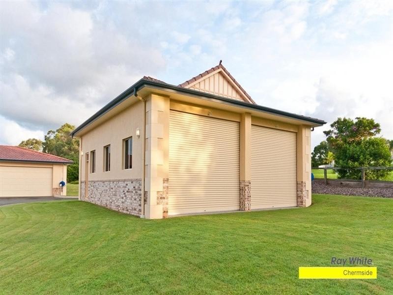 130 Camelot Place, Bridgeman Downs QLD 4035