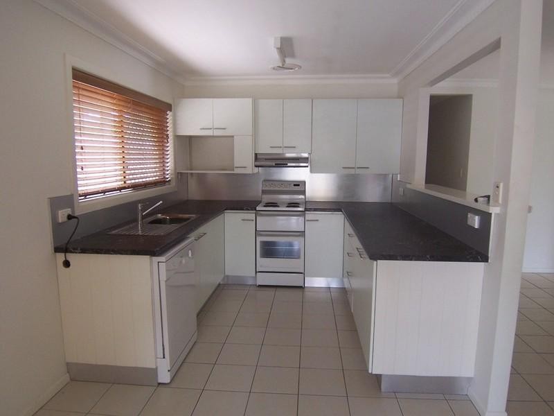 31 Ashmole Road, Redcliffe QLD 4020