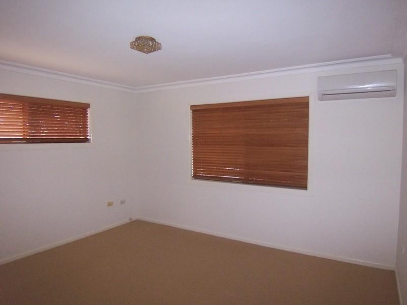 31 Ashmole Road, Redcliffe QLD 4020