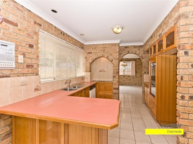 10 Lebelle Place, Carseldine QLD 4034