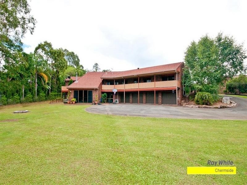 11 Quaver Court, Bridgeman Downs QLD 4035