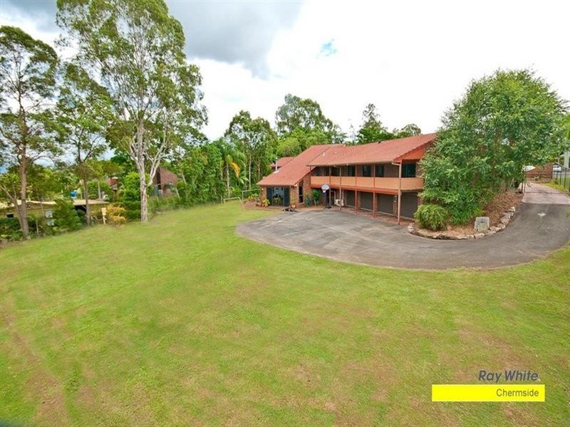 11 Quaver Court, Bridgeman Downs QLD 4035