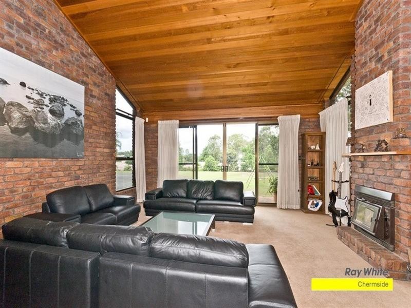 11 Quaver Court, Bridgeman Downs QLD 4035