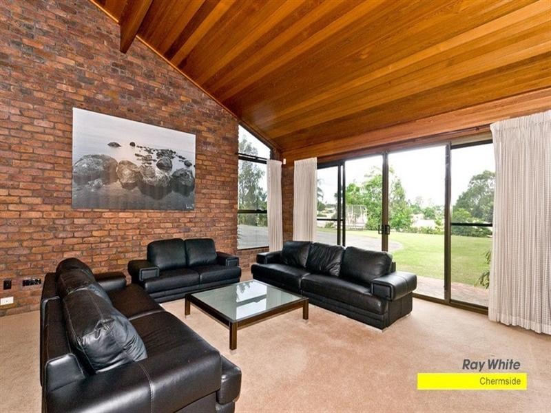 11 Quaver Court, Bridgeman Downs QLD 4035