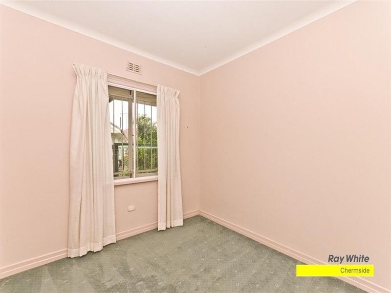 18 Bowd Parade, Wavell Heights QLD 4012