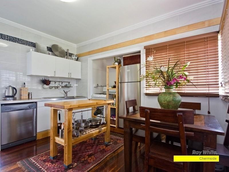 230 Webster Road, Stafford QLD 4053