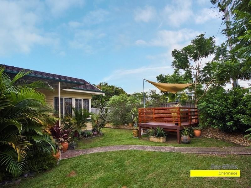 230 Webster Road, Stafford QLD 4053