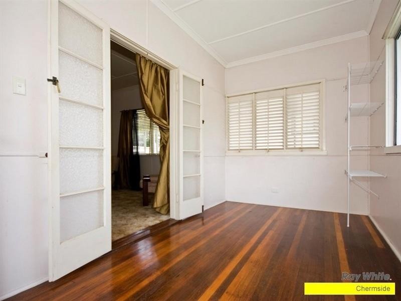 347 Rode Road, Wavell Heights QLD 4012