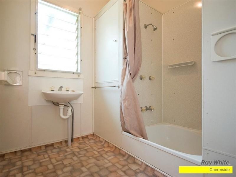 347 Rode Road, Wavell Heights QLD 4012