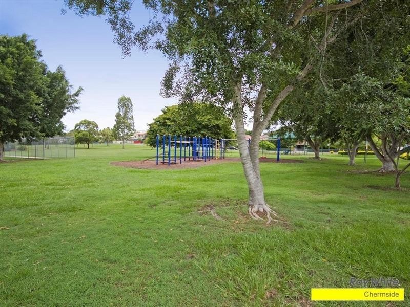 347 Rode Road, Wavell Heights QLD 4012
