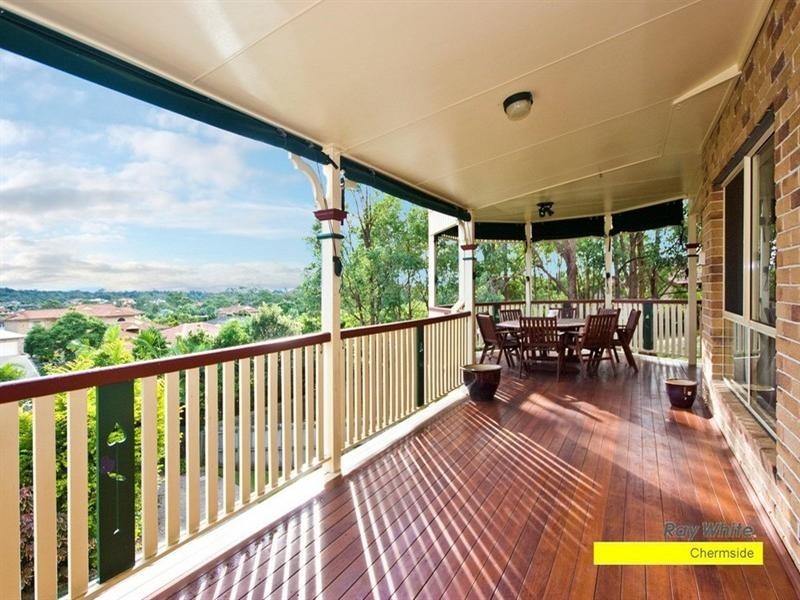 24 Shuttle Place, Bridgeman Downs QLD 4035