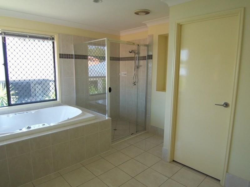 20 Trequanda Place, Bridgeman Downs QLD 4035