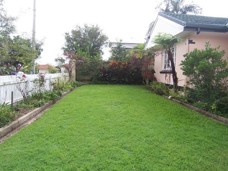 17 Dawn Street, Kedron QLD 4031