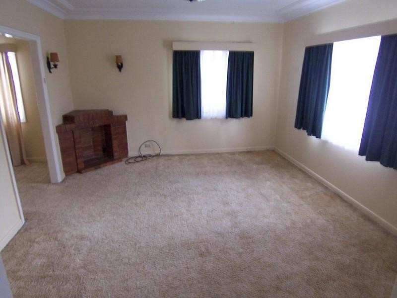 17 Dawn Street, Kedron QLD 4031