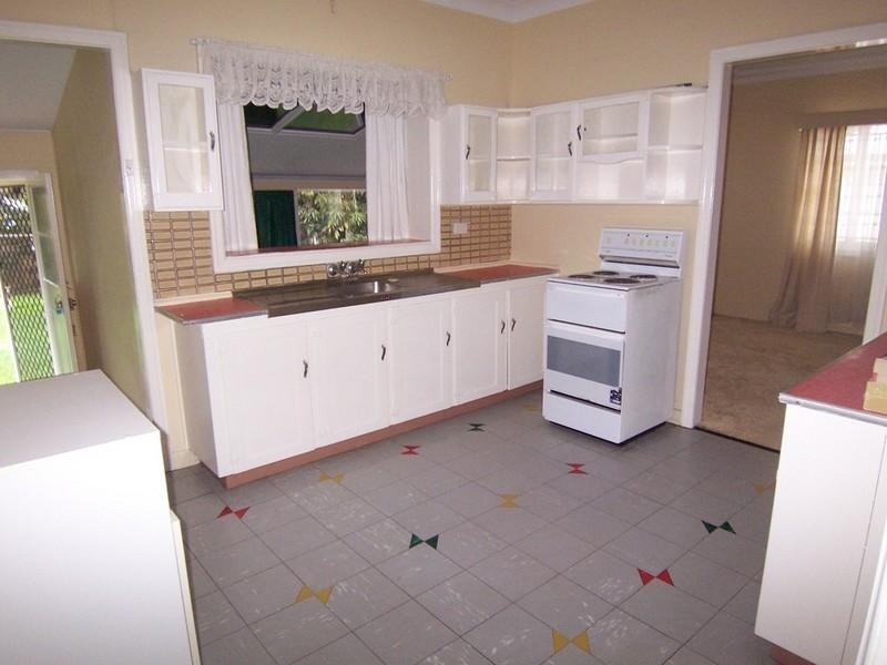 17 Dawn Street, Kedron QLD 4031