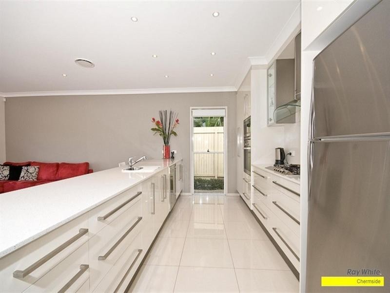 21 Travorten Drive, Bridgeman Downs QLD 4035