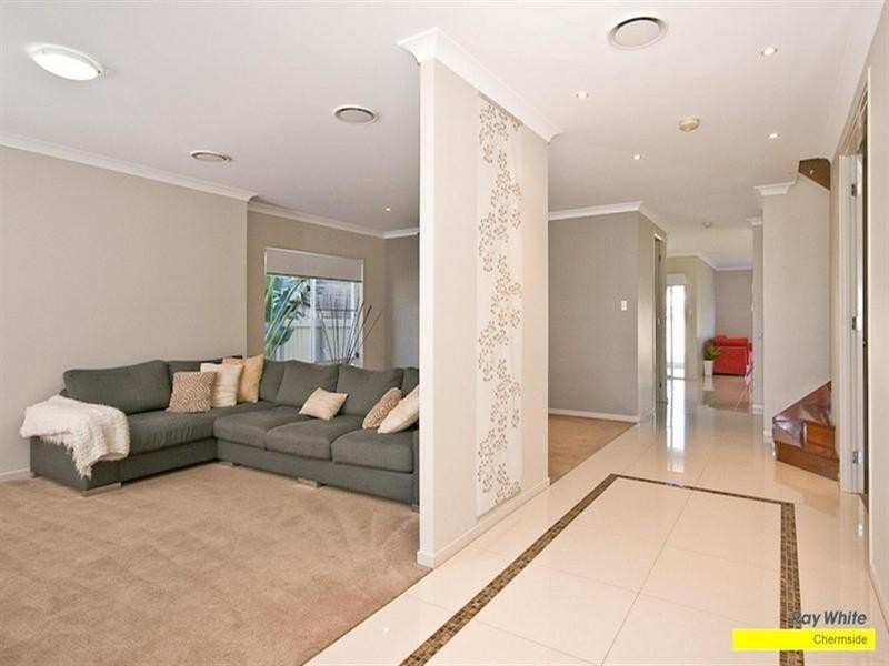 21 Travorten Drive, Bridgeman Downs QLD 4035