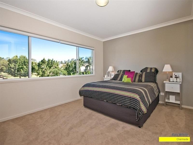 21 Travorten Drive, Bridgeman Downs QLD 4035