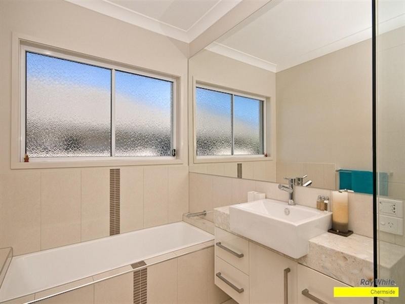 21 Travorten Drive, Bridgeman Downs QLD 4035