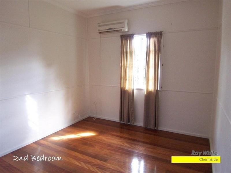 73 Nielsen Street, Chermside QLD 4032