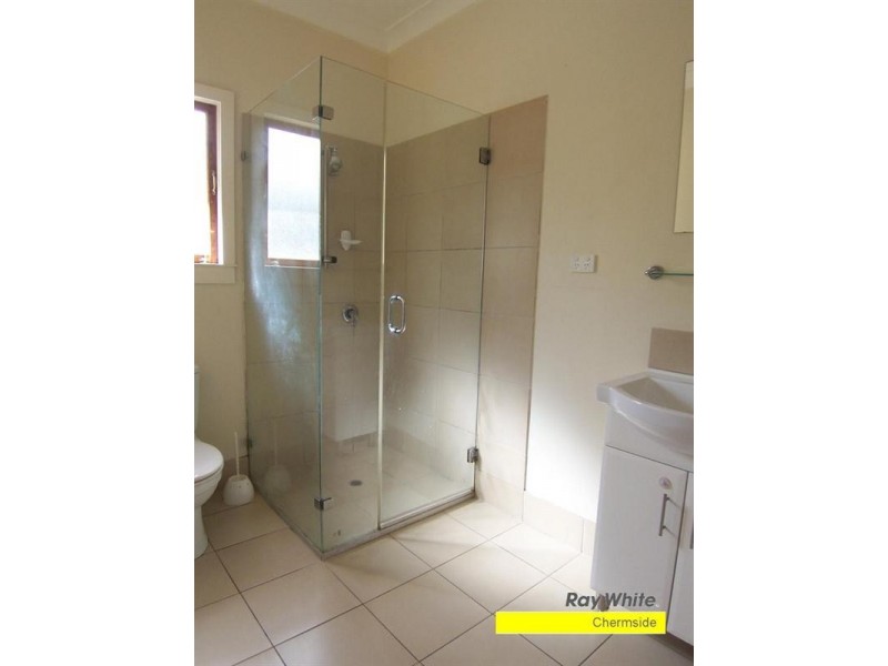 73 Nielsen Street, Chermside QLD 4032