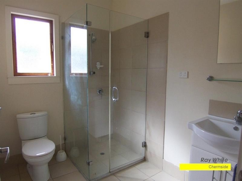 73 Nielsen Street, Chermside QLD 4032