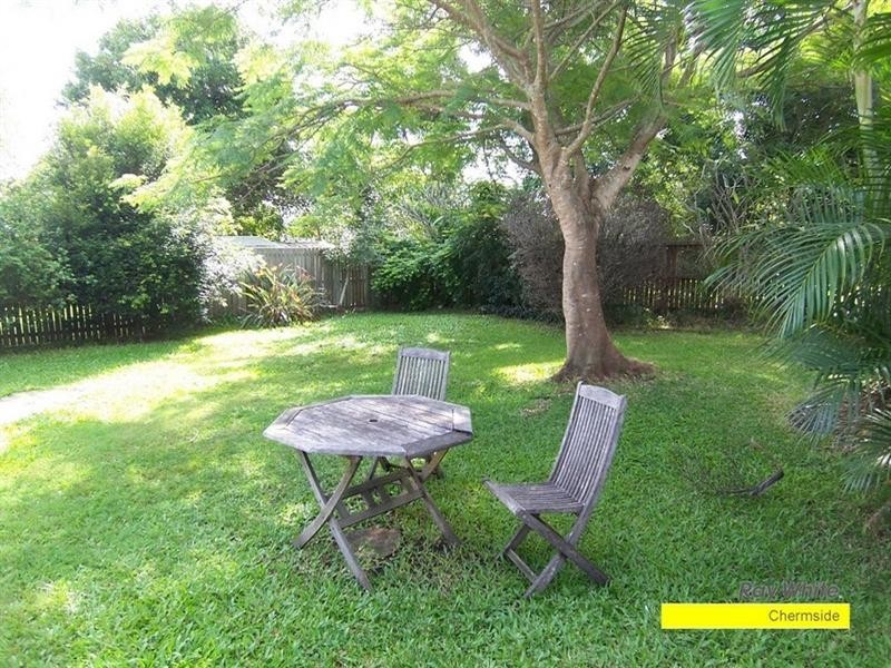 73 Nielsen Street, Chermside QLD 4032