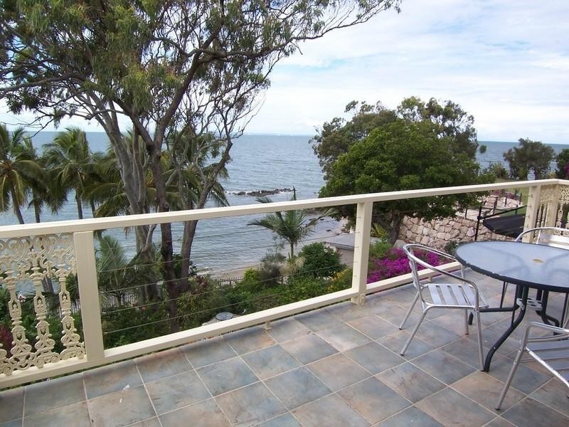 18 Whytecliffe Parade, Woody Point QLD 4019