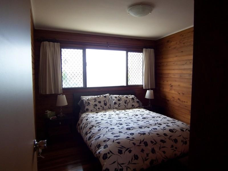 18 Whytecliffe Parade, Woody Point QLD 4019