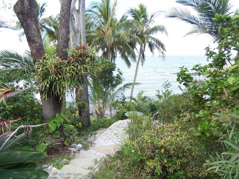 18 Whytecliffe Parade, Woody Point QLD 4019