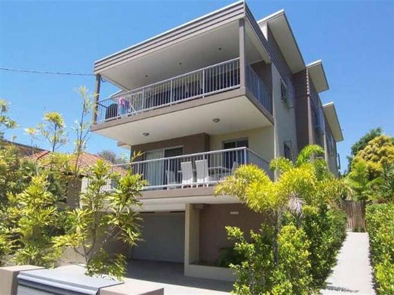 2/62 Norman Drive, Chermside QLD 4032