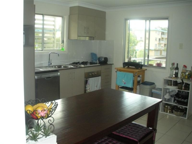 2/62 Norman Drive, Chermside QLD 4032