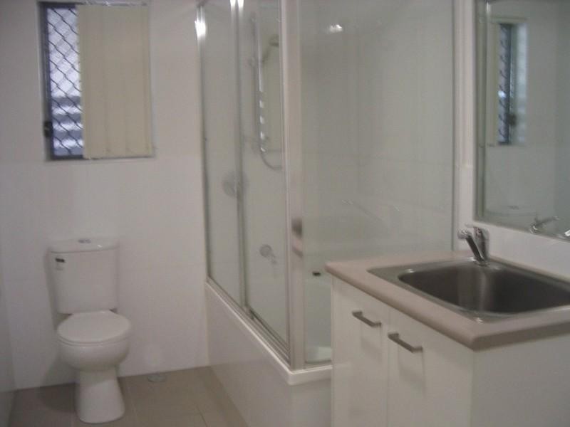 2/8 Kingsmill Street, Chermside QLD 4032