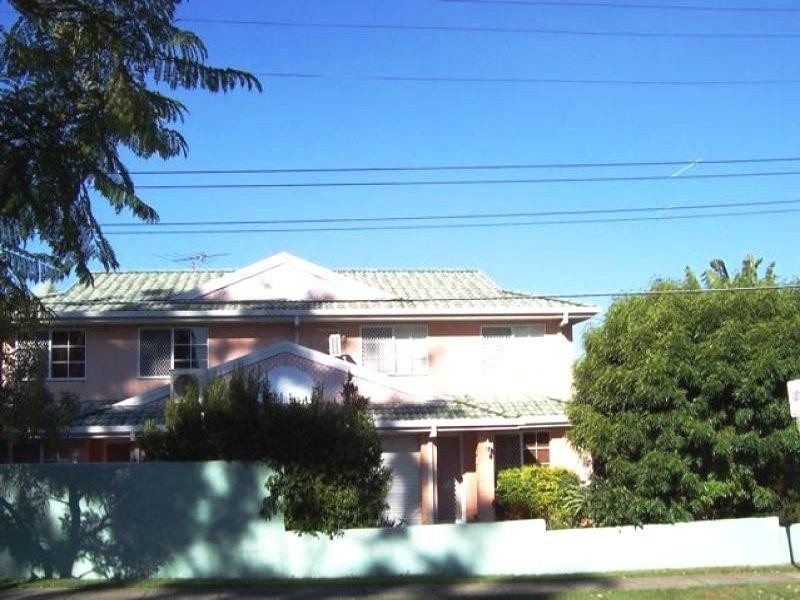 4/125 Farnell Street, Chermside QLD 4032