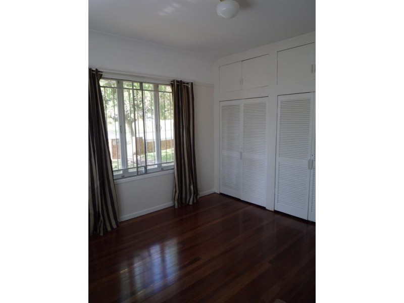 52 Taabinga Street, Wavell Heights QLD 4012