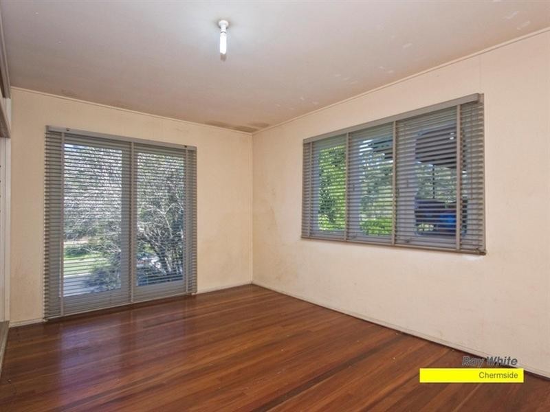 29 Kinnerton Street, Chermside West QLD 4032