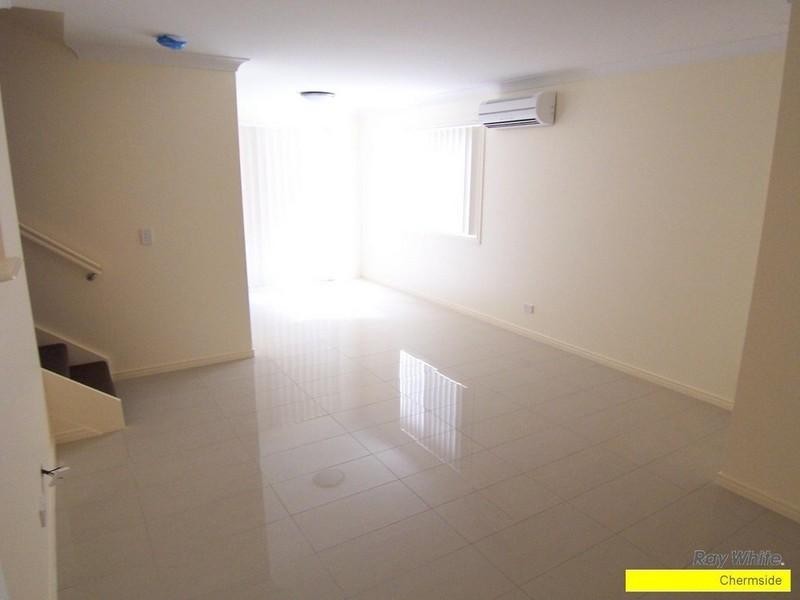 2/44 Norman Drive, Chermside QLD 4032