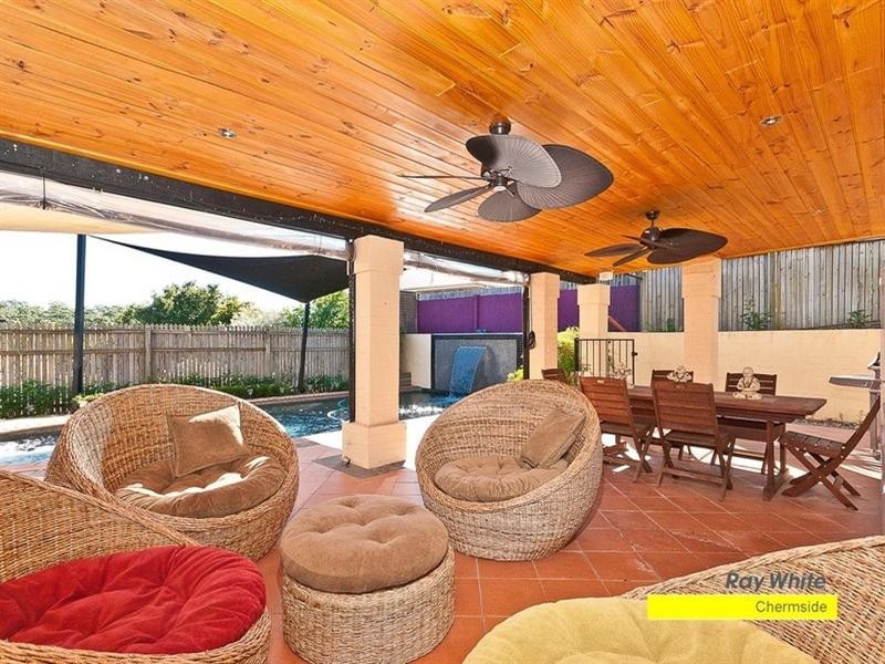 12 Aquarius Place, Bridgeman Downs QLD 4035